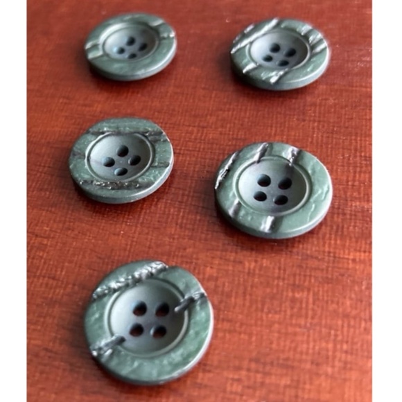 Never used buttons - Picture 3 of 3